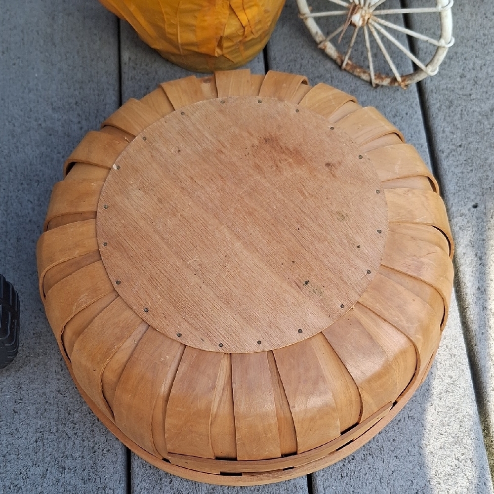 Woven Split Wood Round Storage BASKET - Picture 3 of 6